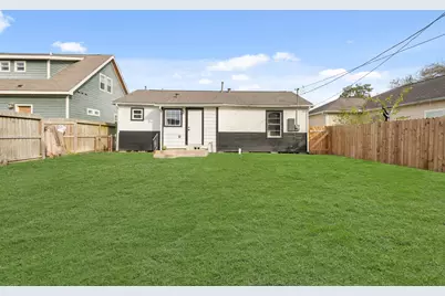 125 18th Avenue N, Texas City, TX 77590 - Photo 11