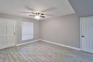 5929 Queensloch Dr, Houston, TX 77096 - Photo 7