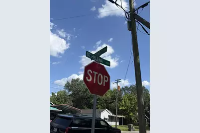 2015 Toledo Street, Beaumont, TX 77703 - Photo 9