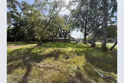 2015 Toledo Street, Beaumont, TX 77703 - Photo 7