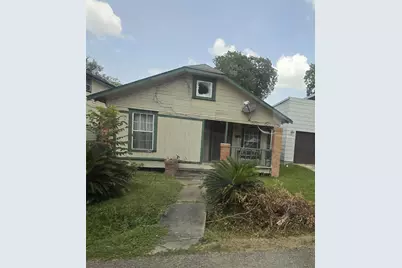 821 E 38th Street, Houston, TX 77022 - Photo 1