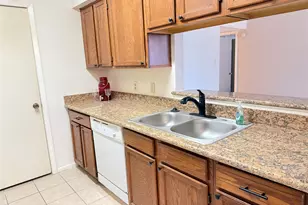 17401 Red Oak Dr, Houston, TX 77090 - Photo 5