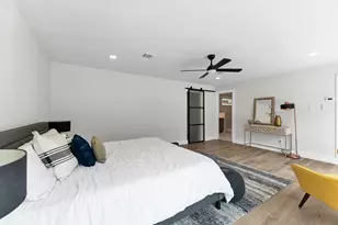 10722 Ella Lee Ln, Houston, TX 77042 - Photo 23