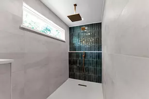 10722 Ella Lee Ln, Houston, TX 77042 - Photo 27