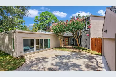 10722 Ella Lee Lane, Houston, TX 77042 - Photo 3