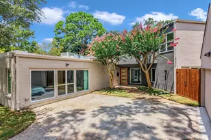 10722 Ella Lee Ln, Houston, TX 77042 - Photo 3