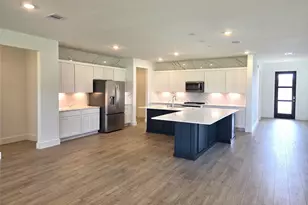 15426 Lampasas Ln, Baytown, TX 77523 - Photo 3