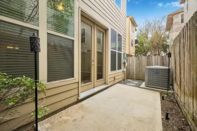 2611 Shady Woods Lane, Houston, TX 77008 - Photo 23