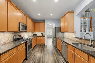 8310 Big Bend Dr, Sugar Land, TX 77479 - Photo 15