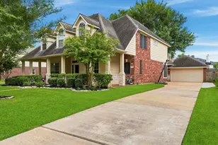 8310 Big Bend Dr, Sugar Land, TX 77479 - Photo 5