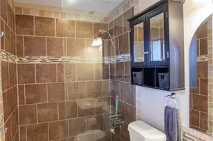 8615 Putnam Dr, Austin, TX 78757 - Photo 15