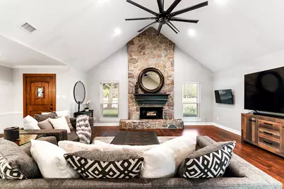 7519 Foster Creek Drive, Richmond, TX 77406 - Photo 15