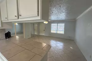 613 Pacific St, Houston, TX 77006 - Photo 9