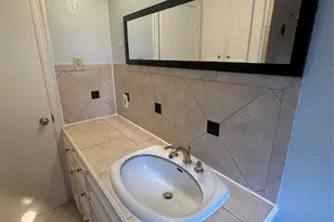 613 Pacific St, Houston, TX 77006 - Photo 19