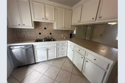 613 Pacific Street #3, Houston, TX 77006 - Photo 5