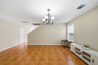 10038 Victoria Chase Lane, Houston, TX 77075 - Photo 7