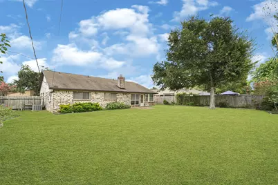 10406 Rocky Hollow Road, La Porte, TX 77571 - Photo 17
