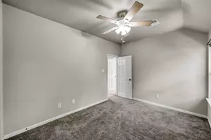 7 Ashworth Ct, The Woodlands, TX 77385 - Photo 27