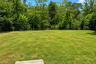 1705 E Martha Ln, Pasadena, TX 77502 - Photo 11