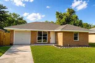 1705 E Martha Ln, Pasadena, TX 77502 - Photo 1