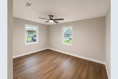 1705 E Martha Lane, Pasadena, TX 77502 - Photo 7