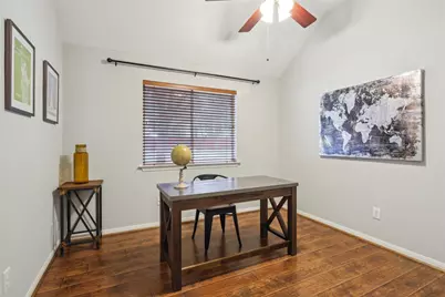 183 N Millport Circle, The Woodlands, TX 77382 - Photo 19