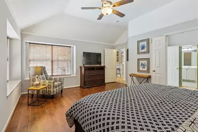 183 N Millport Circle, The Woodlands, TX 77382 - Photo 13