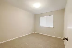 13 N Deerfoot Cir, The Woodlands, TX 77380 - Photo 19