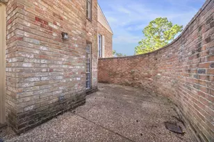 5815 Lynbrook Dr, Houston, TX 77057 - Photo 15