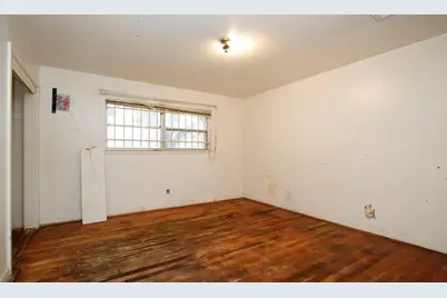 8215 Glencrest Street, Houston, TX 77061 - Photo 21