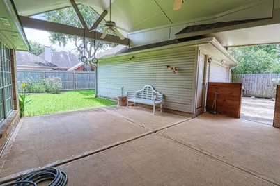 2123 Meadow Park Circle, Missouri City, TX 77459 - Photo 29