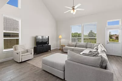 12114 Champions Forest Drive, Mont Belvieu, TX 77535 - Photo 11