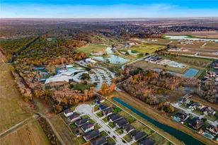 12114 Champion's Frst Dr, Mont Belvieu, TX 77535 - Photo 29