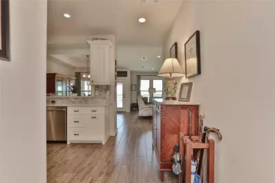 461 Twin Lakes Boulevard W, West Columbia, TX 77486 - Photo 5