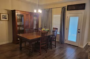 461 Twin Lakes Blvd W, West Columbia, TX 77486 - Photo 3