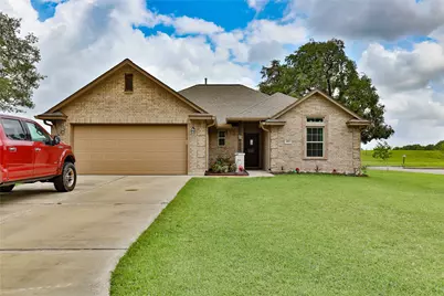 461 Twin Lakes Boulevard W, West Columbia, TX 77486 - Photo 1