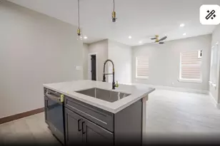 8713 Westcott Rd, Houston, TX 77016 - Photo 5