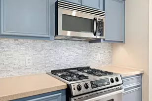902 Memorial Heights Dr, Houston, TX 77007 - Photo 11