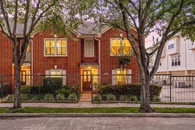 902 Memorial Heights Drive, Houston, TX 77007 - Photo 1