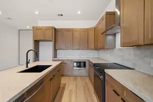 8203 Calhoun St, Houston, TX 77033 - Photo 15