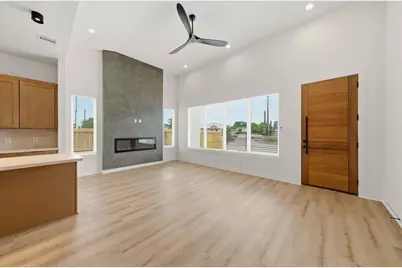 8203 Calhoun Street #A/B, Houston, TX 77033 - Photo 9