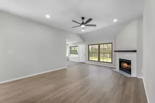 6830 Lost Thicket Dr, Houston, TX 77085 - Photo 13