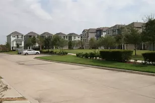 2009 Kirby Landing Dr, Houston, TX 77051 - Photo 35