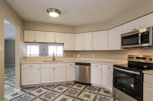 2138 Pilgrims Point Dr, Friendswood, TX 77546 - Photo 7