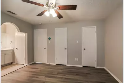 2138 Pilgrims Point Drive, Friendswood, TX 77546 - Photo 9