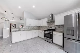 6322 Atlasridge Dr, Houston, TX 77048 - Photo 9