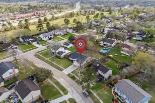 304 Old Course Dr, Friendswood, TX 77546 - Photo 27