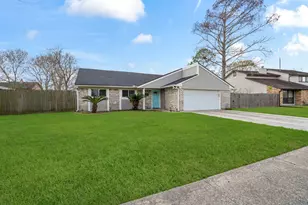 304 Old Course Dr, Friendswood, TX 77546 - Photo 29