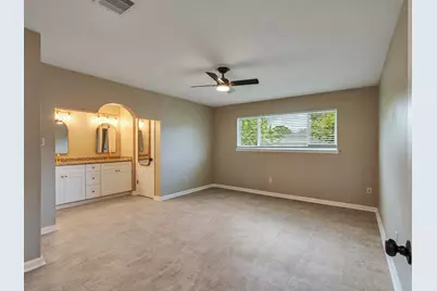 11010 Whittingham Lane, Houston, TX 77099 - Photo 13
