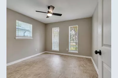 11010 Whittingham Lane, Houston, TX 77099 - Photo 17